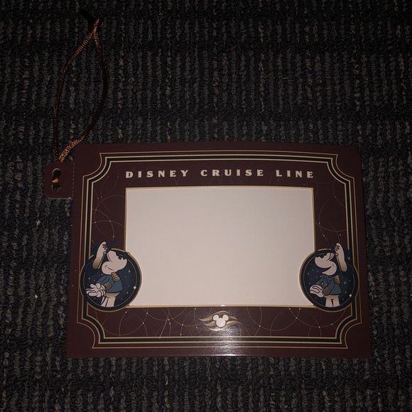 Disney Cruise Line Brown Photo Frame with Character Design - Picture 1 of 2